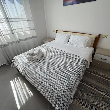 Edi 2 Apartamento